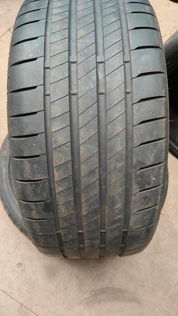 235/35r19 Bridgestone 60€ per stuk met plaatsen 23535r19, Auto-onderdelen, Besturing, Ophalen of Verzenden