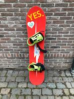 Yes 420 snowboard met Now-bindingen, Sport en Fitness, Snowboarden, Gebruikt, Ophalen of Verzenden, Board