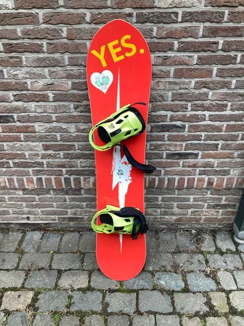 Yes 420 snowboard met Now-bindingen, Sport en Fitness, Snowboarden, Gebruikt, Board, Ophalen of Verzenden