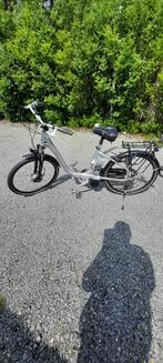 Elektrische fiets, Fietsen en Brommers, Elektrische fietsen, 30 tot 50 km per accu, Gebruikt, Ophalen