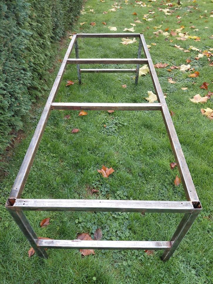 Stalen onderstel voor een industriële tafel, Huis en Inrichting, Tafelonderdelen, Nieuw, Metaal, Ophalen of Verzenden