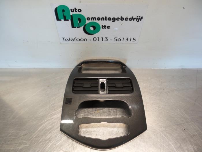 Grille aération tableau de bord d'un Chevrolet Spark, Autos : Pièces & Accessoires, Tableau de bord & Interrupteurs, Chevrolet