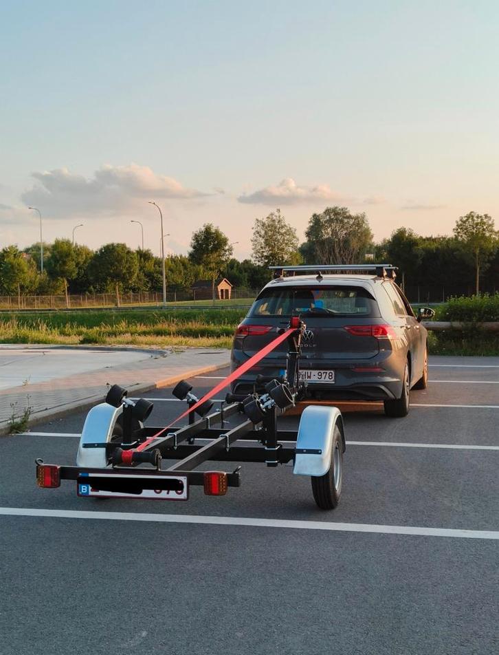 Boottrailer, Watersport en Boten, Boottrailers, Zo goed als nieuw, Sloepentrailer, Minder dan 1500 kg, Minder dan 6 meter, Kantelbaar