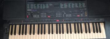 Yamaha PSR-400 61-key- Pianoles-Ruim klavier- Feestmuziek!