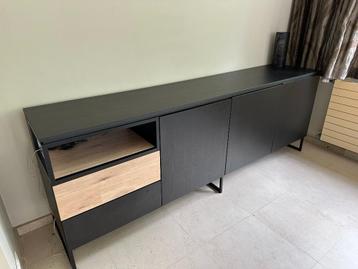 Dressoir – ruim & elegant beschikbaar voor biedingen