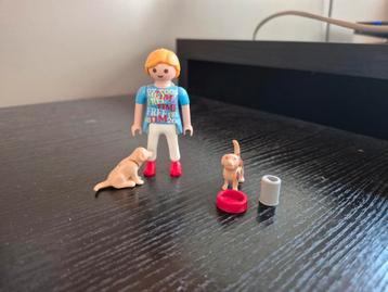 Playmobil 4687 mama met puppy's  beschikbaar voor biedingen