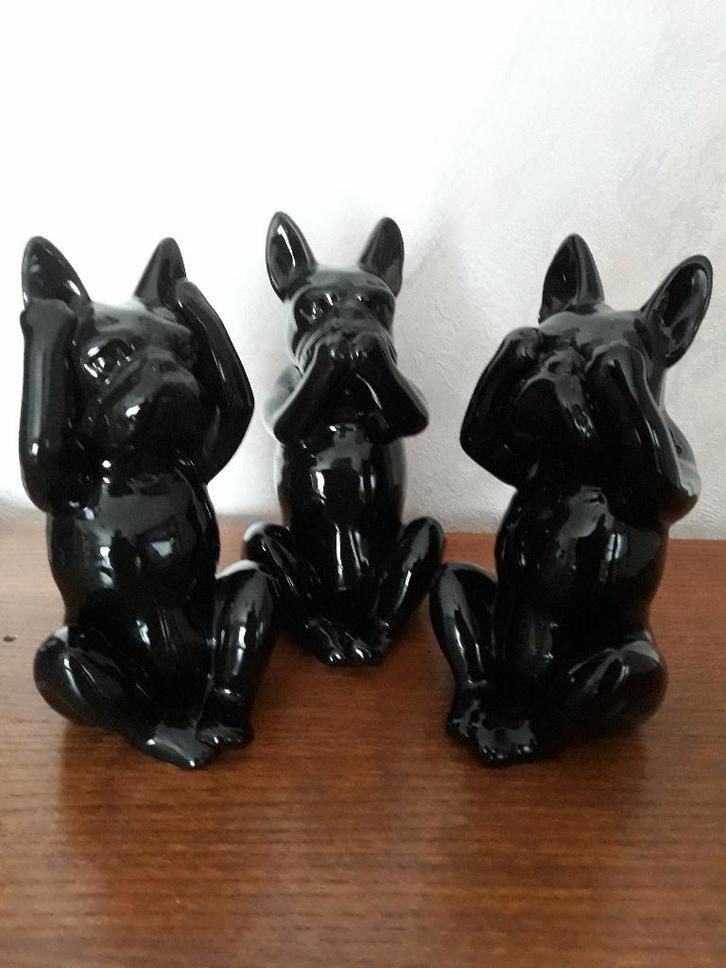 Set  Franse Bulldogs  in keramiek SET 3 stuks  zwart Nieuw, Verzamelen, Beelden en Beeldjes, Nieuw, Dier, Ophalen