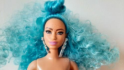 Barbie Curvy Extra doll nr 4, Verzamelen, Poppen, Zo goed als nieuw, Pop, Ophalen