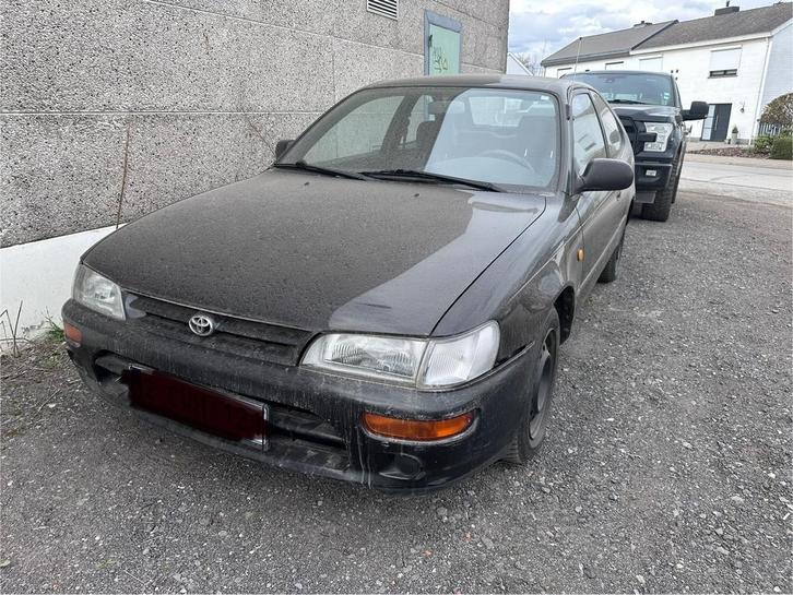 Toyota Corolla XLi - 1400cc benzine - 83000km - oldtimer !!, Auto's, Toyota, Bedrijf, Te koop, Corolla, Benzine, Euro 2, Berline