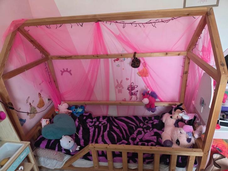 Kinderbed, Kinderen en Baby's, Kinderkamer | Bedden, Zo goed als nieuw, Matras, Ophalen