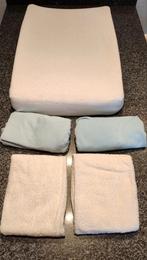 Luierkussen + 3 hoezen + 2 baby handdoeken, Enlèvement ou Envoi