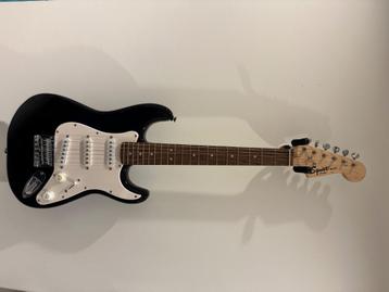  Squier 3/4 Mini Gitaar + Cube 10W Versterker + Draagtas beschikbaar voor biedingen