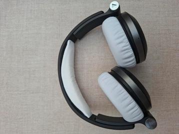 JBL-E40 BT met opbergdoos. beschikbaar voor biedingen