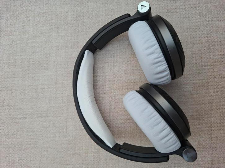 JBL-E40 BT met opbergdoos., Computers en Software, Headsets, Zo goed als nieuw, Ophalen of Verzenden