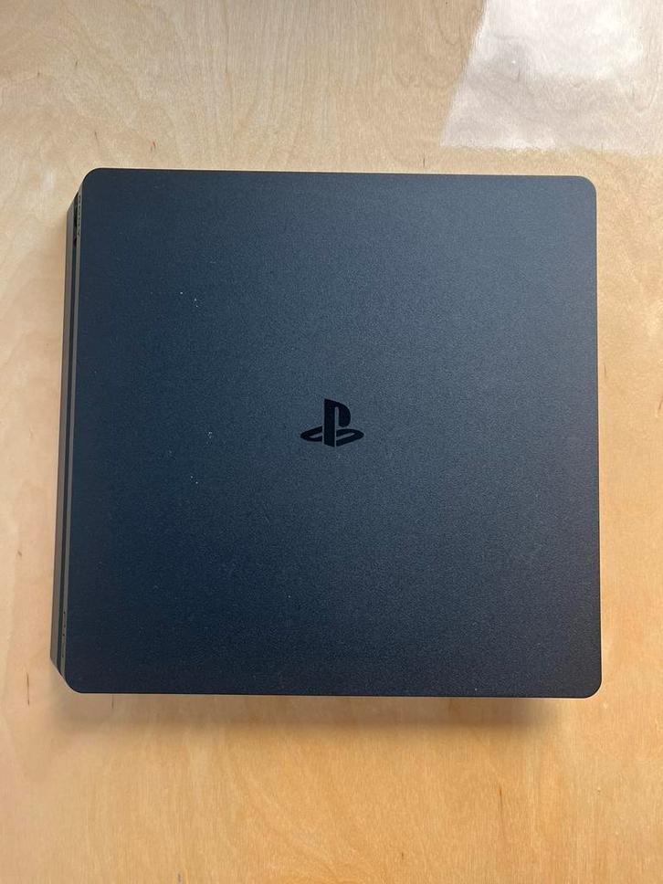 PlayStation 4 – 1TB + games, Games en Spelcomputers, Spelcomputers | Sony PlayStation 4, Zo goed als nieuw, Ophalen