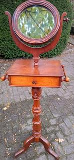 Antiek staand kaptafeltje, Ophalen