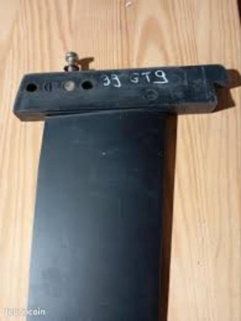 Cherche viel aileron trim box pour bic freeride 130, Watersport en Boten, Windsurfen, Gebruikt, Overige typen, Verzenden