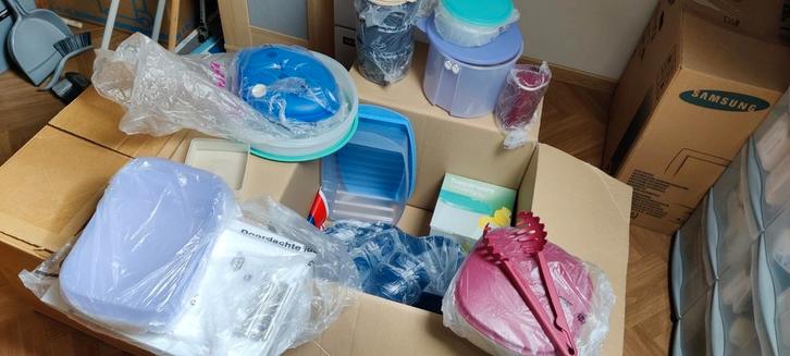 Set Tupperware nieuw groot stuk, Huis en Inrichting, Woonaccessoires | Overige, Zo goed als nieuw, Ophalen