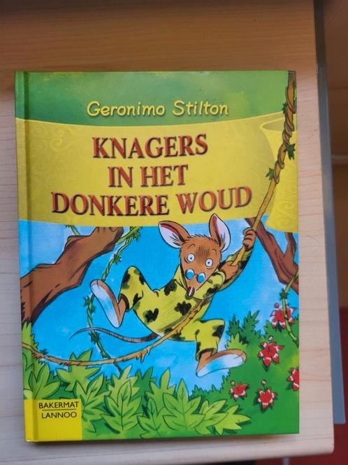 Geronimo Stilton - Knagers in het Donkere Woud, Boeken, Kinderboeken | Jeugd | onder 10 jaar, Zo goed als nieuw, Ophalen of Verzenden