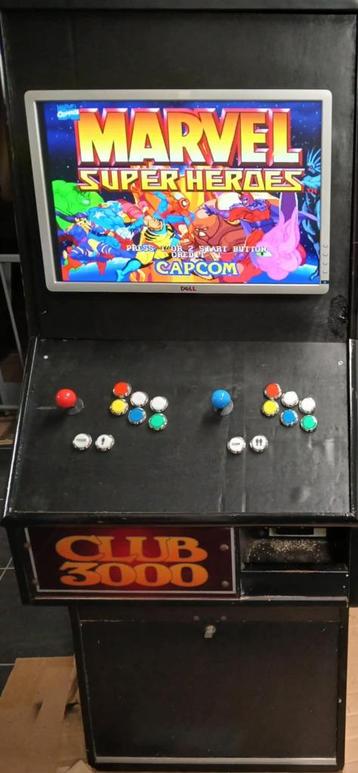 arcade CLUB 3000 kast  met 22inch scherm! + 8800 games 2 pla beschikbaar voor biedingen