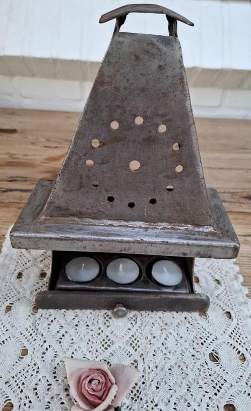 Handgemaakt ijzeren kacheltje voor theelichtjes, Antiek en Kunst, Curiosa en Brocante, Ophalen of Verzenden