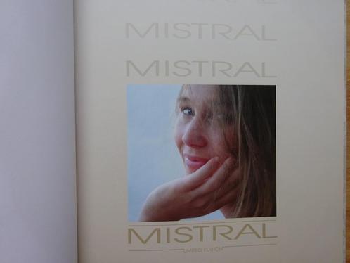 Mistral, monografie, schilderijen en gedichten, Brugge, 2004, Boeken, Kunst en Cultuur | Beeldend, Zo goed als nieuw, Schilder- en Tekenkunst