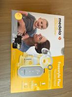 Medela Freestyle flex met cups zoals nieuw!, Kinderen en Baby's, Ophalen, Zo goed als nieuw, Borstkolf