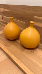 2 vases ocres, Maison & Meubles, Accessoires pour la Maison | Vases, Enlèvement, Comme neuf