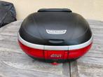 Givi top koffer met rugsteun, Motoren, Accessoires | Koffers en Tassen, Ophalen, Zo goed als nieuw