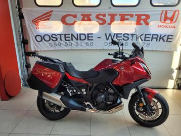 Honda NT1100 DCT ( slechts 800 km ) beschikbaar voor biedingen