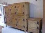Hoge dressoir + TV kast  -  massieve  eik  - gezandstraald, Huis en Inrichting, Ophalen