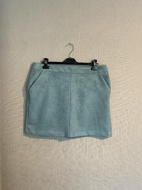 Blauwgroene suède rok van Vero Moda (XL), Kleding | Dames, Rokken, Zo goed als nieuw, Maat 46/48 (XL) of groter, Groen, Boven de knie