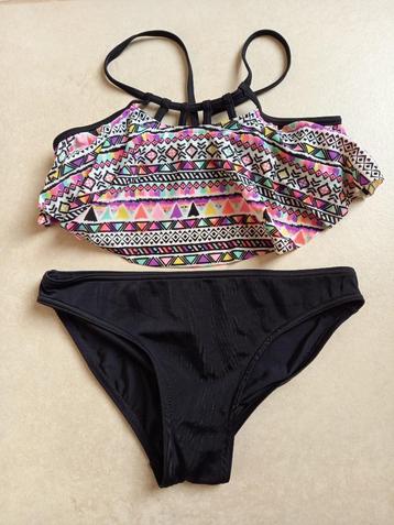 Bikini beschikbaar voor biedingen