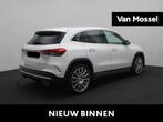 Mercedes-Benz GLA180 AMG Line+ LED+PTS+CAMERA+20INCH, Auto's, Mercedes-Benz, Gebruikt, Euro 6, 4 cilinders, 136 pk