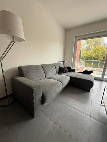 Zetel 2m40 op 1m60 prijs €100 beschikbaar voor biedingen