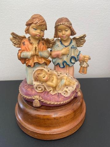 RETRO KERST muziekdoos "little angels"met FONTANINI beeldjes beschikbaar voor biedingen