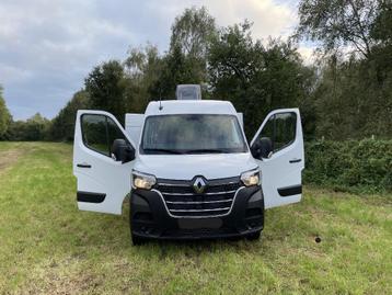 !!! NIEUWE UNIEKE RENAULT MASTER INGERICHT !!! beschikbaar voor biedingen