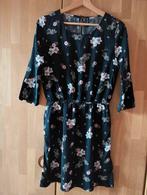 Zwarte jurk met bloemen - H&M Divided - maat 36, Ophalen, Zo goed als nieuw, Maat 36 (S)