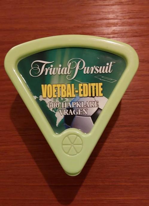Trivial Pursuit - Voetbal-editie, Hobby en Vrije tijd, Gezelschapsspellen | Overige, Zo goed als nieuw, Ophalen of Verzenden