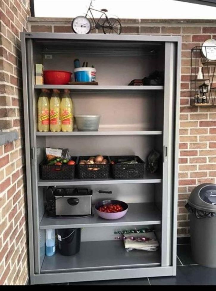 Professionele kast met metalen kast en rolluik, Huis en Inrichting, Woonaccessoires | Etagères, Zo goed als nieuw, Ophalen