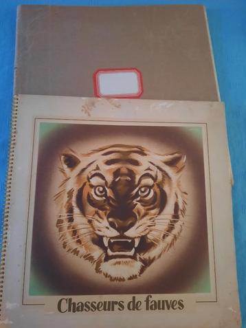 albums chromos CHASSEURS DE FAUVES chocolat MARTOUGIN, Enlèvement ou Envoi