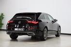 Mercedes-Benz CLA 200 SB AMG Line Camera LED Sfeerlicht KEYL, Auto's, Mercedes-Benz, CLA, Zwart, 4 cilinders, Alcantara