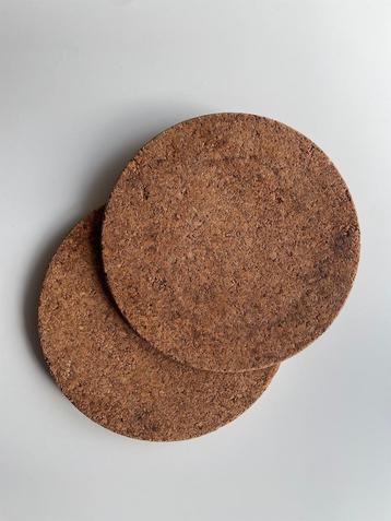 onderzetters / kurk / 2 stuks beschikbaar voor biedingen