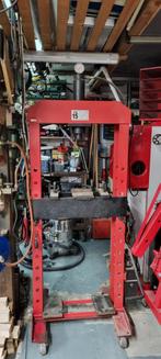 Hydraulische pers 15 ton, Ophalen, Zo goed als nieuw