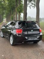 Bmw 116i benzine automaat 2014 216.000km Euro6B, Auto's, 4 cilinders, LED verlichting, Zwart, 5 zetels