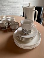 Wit Koffie servies, Huis en Inrichting, Ophalen, Zo goed als nieuw, Overige stijlen, Porselein