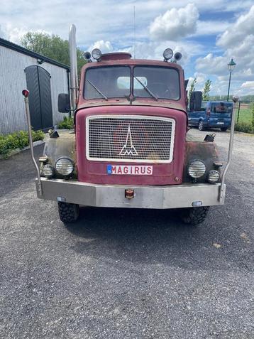 Camion Oldtimer disponible aux enchères