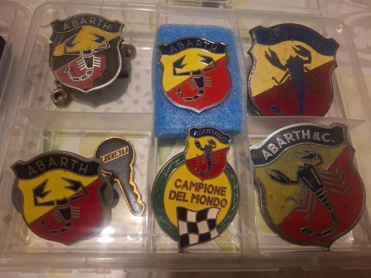 Originele 6x Grille-insignes van ABARTH, Auto-onderdelen, Overige Auto-onderdelen, Ophalen of Verzenden