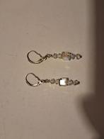 Zilveren Swarovski kubus oorbellen, Handtassen en Accessoires, Ophalen of Verzenden, Zilver, Zilver, Hangers