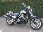 Yamaha V-max 1200, Motoren, 1200 cc, Bedrijf, 4 cilinders, Chopper